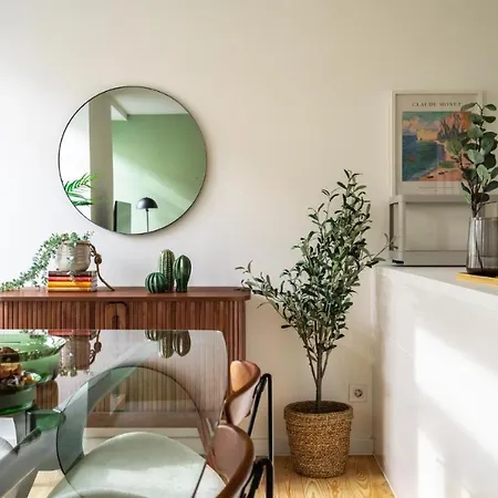 Whome Chic 2-bed Near Santos & Alcantara Perfect For Families & Couples Apartment Lisbon