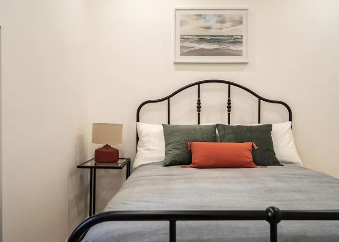Whome Chic 2-bed Near Santos & Alcantara Perfect For Families & Couples *