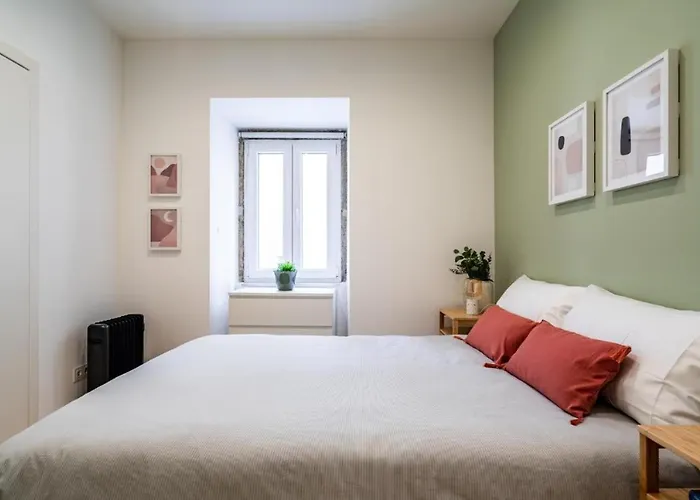 Whome Chic 2-bed Near Santos & Alcantara Perfect For Families & Couples *