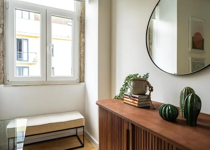 Whome Chic 2-bed Near Santos & Alcantara Perfect For Families & Couples *