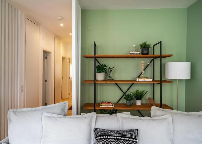 Whome Chic 2-bed Near Santos & Alcantara Perfect For Families & Couples *
