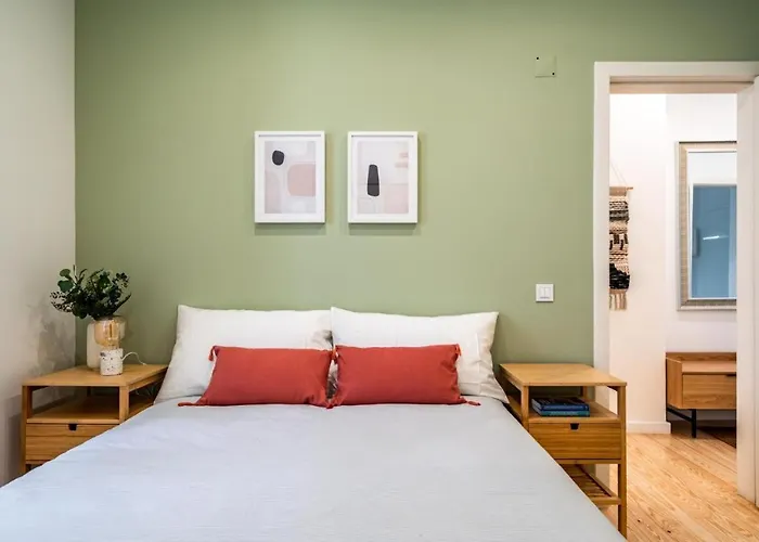 Whome Chic 2-bed Near Santos & Alcantara Perfect For Families & Couples * Lisboa