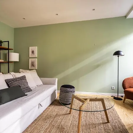 Apartament Whome Chic 2-bed Near Santos & Alcantara Perfect For Families & Couples